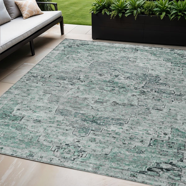 HomeRoots 5' X 8' Teal Blue Medallion Rug - Durable, Washable Indoor/Outdoor Area Rug for High-Traffic Spaces 622085