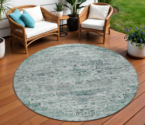HomeRoots 8' Teal Blue and Pale Aqua Round Medallion Area Rug - Stylish, Washable, Indoor-Outdoor Charm! 622086