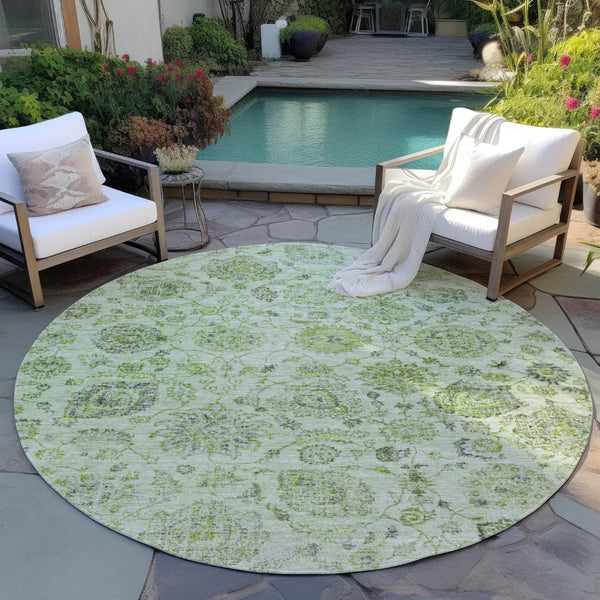 HomeRoots 8' Stylish Artichoke Green & Gray Round Damask Rug - Washable, Durable for Indoor & Outdoor Use! 622098