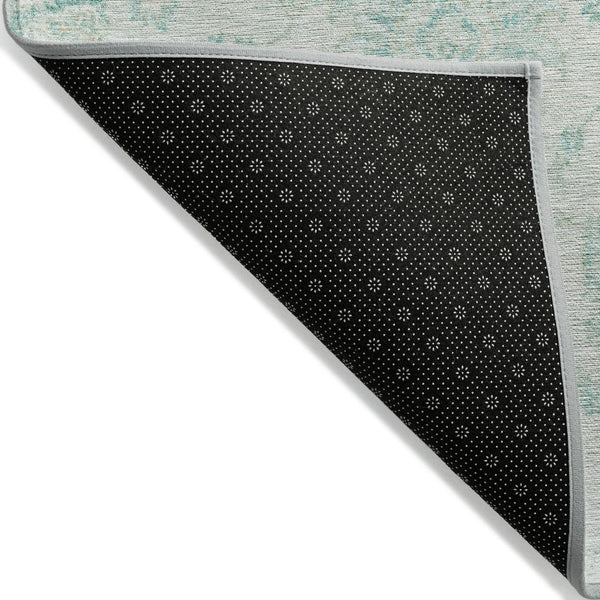 HomeRoots 8' Round Turquoise and Beige Damask Area Rug - Washable, Durable, Indoor/Outdoor Perfect for Any Space 622128