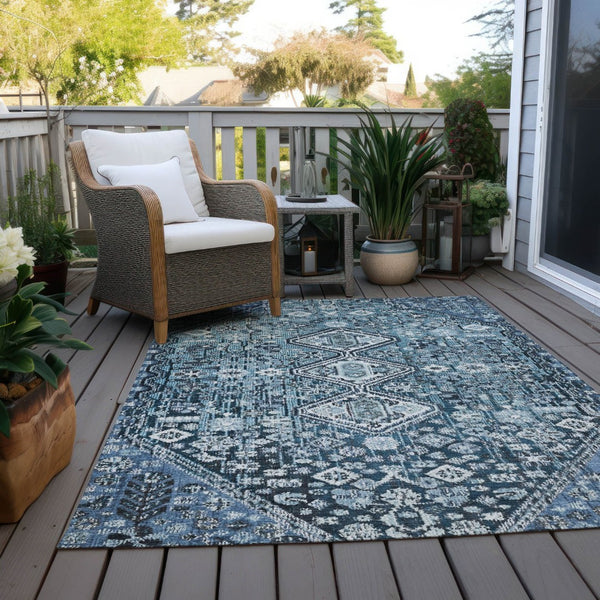 HomeRoots 5' Blue and Ivory Aztec Washable Indoor Outdoor Area Rug – Stylish, Durable, Perfect for High-Traffic Spaces! 622133