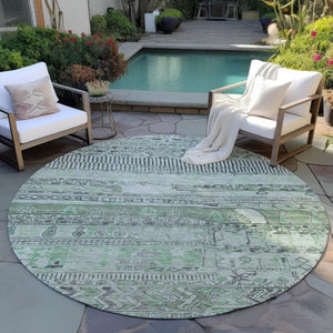 HomeRoots 8' Sage and Gray Round Striped Indoor Outdoor Rug - Washable, Durable, Stylish for Any Space! 622206