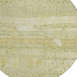 HomeRoots 8' Tan and Gold Striped Round Area Rug – Stylish, Washable, Durable for Indoor & Outdoor Spaces! 622212