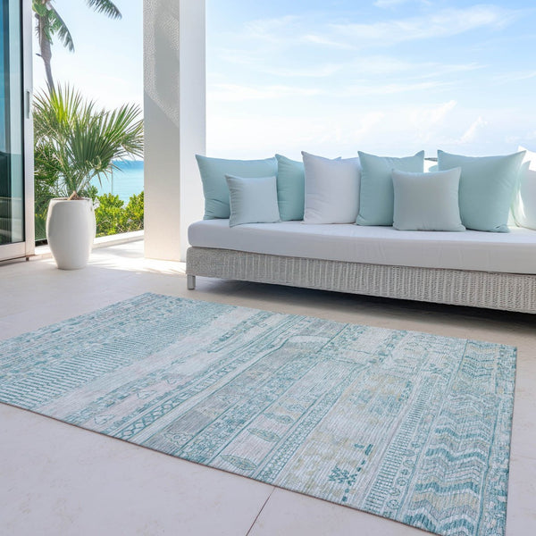 HomeRoots 5' Teal Blue and Gray Striped Washable Area Rug - Durable, Stylish Indoor/Outdoor Décor for Any Space 622217