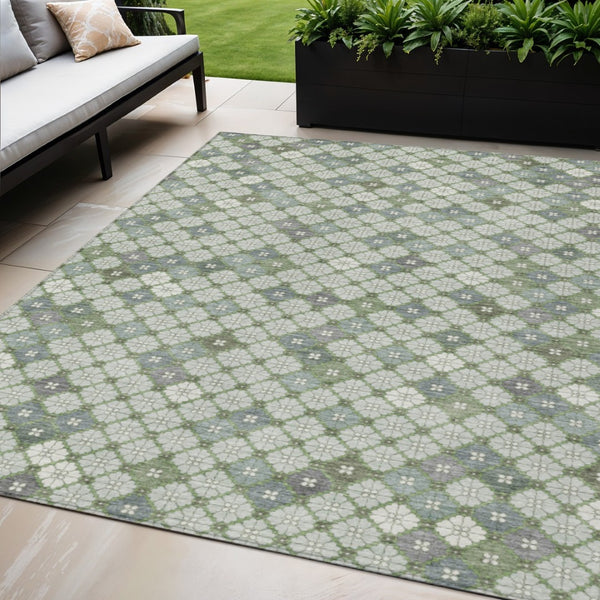 HomeRoots 5' X 8' Stylish Mint Green and Gray Geometric Washable Rug for Indoor and Outdoor Versatility 622295