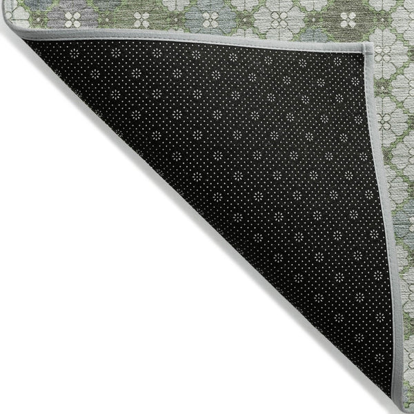 HomeRoots 8' Round Geometric Area Rug in Mint Green, Gray & Ivory - Stylish, Washable & Versatile for Any Space 622296