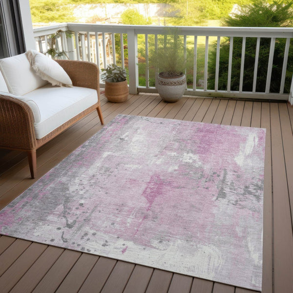 HomeRoots 5' X 8' Pink and Gray Abstract Area Rug - Durable, Machine Washable for Indoor/Outdoor Spaces! 622397