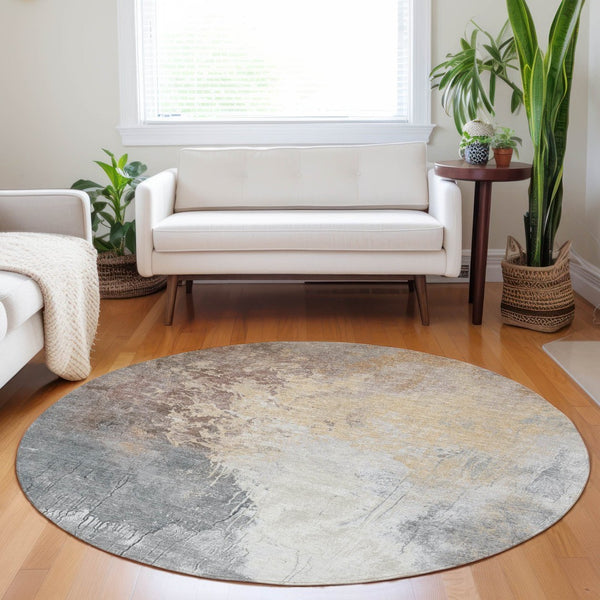 HomeRoots 8' Coral and Gray Round Abstract Area Rug - Stylish, Washable, and Perfect for Indoor/Outdoor Use 622446