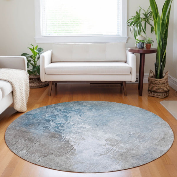 HomeRoots 8' Denim Blue and Gray Round Abstract Rug - Stylish, Washable Indoor/Outdoor Area Rug for All Spaces! 622452