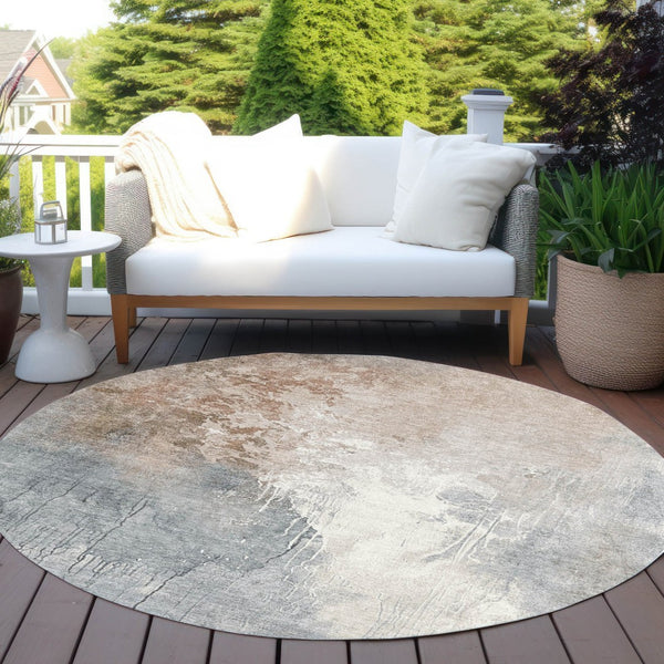HomeRoots 5' Modern Abstract Rust and Gray Washable Area Rug for Indoor and Outdoor High-Traffic Spaces 8' Round 622464