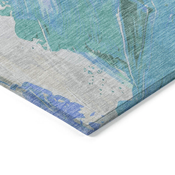 HomeRoots 5' Refreshing Pale Aqua Mint Green and Ivory Abstract Washable Area Rug for Indoor and Outdoor Use 8' Round 622500