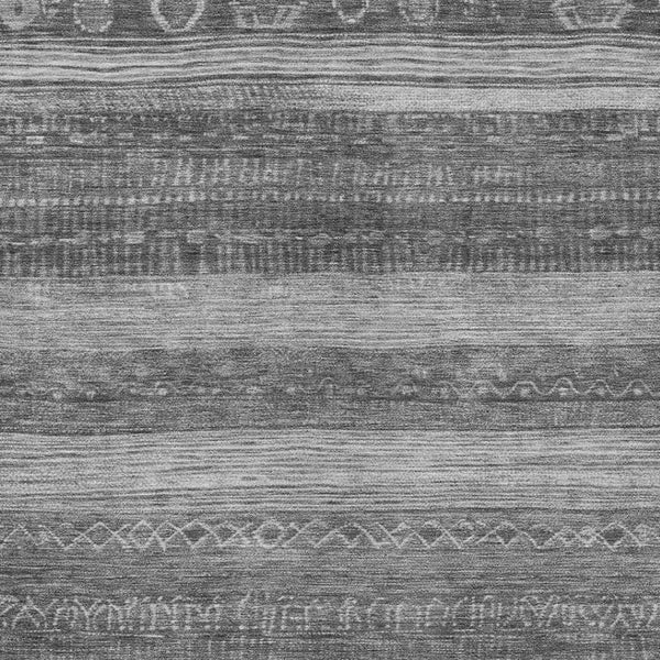 HomeRoots 5' Gray and Silver Aztec Area Rug - Durable, Washable Design for Indoor and Outdoor Spaces 8' X 10' 622609