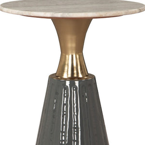 HomeRoots 22" Clear and Gold Pedestal End Table - Modern Elegance for Living Rooms, Bedrooms & Entryways 622673