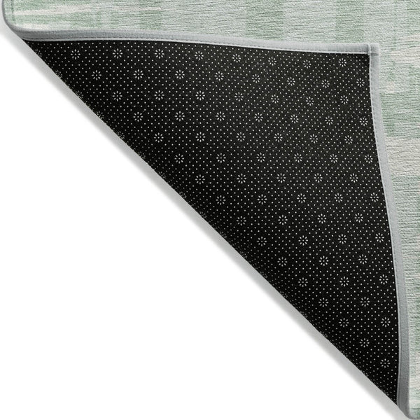 HomeRoots 5' Coastal Striped Area Rug - Mint Green, Ivory & Pale Aqua for Indoor/Outdoor Use, Washable & Durable 8' Round 622715
