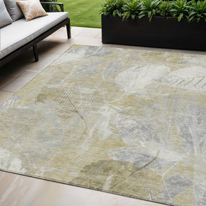 HomeRoots 5' Beige and Ivory Floral Area Rug - Stylish, Washable, Indoor/Outdoor Durability for High-Traffic Areas 5' X 8' 622750