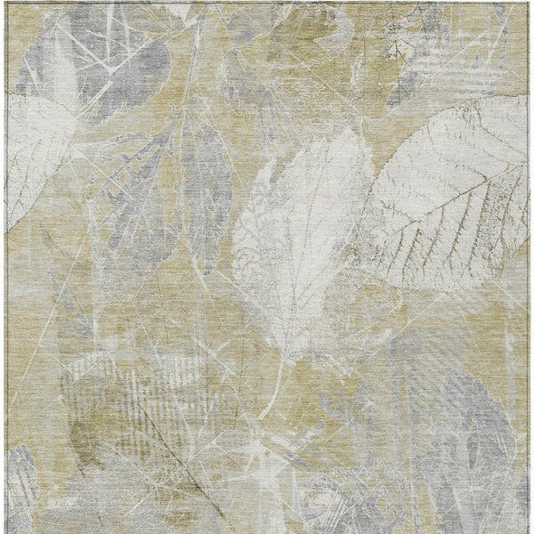HomeRoots 5' Beige and Ivory Floral Area Rug - Stylish, Washable, Indoor/Outdoor Durability for High-Traffic Areas 5' X 8' 622750