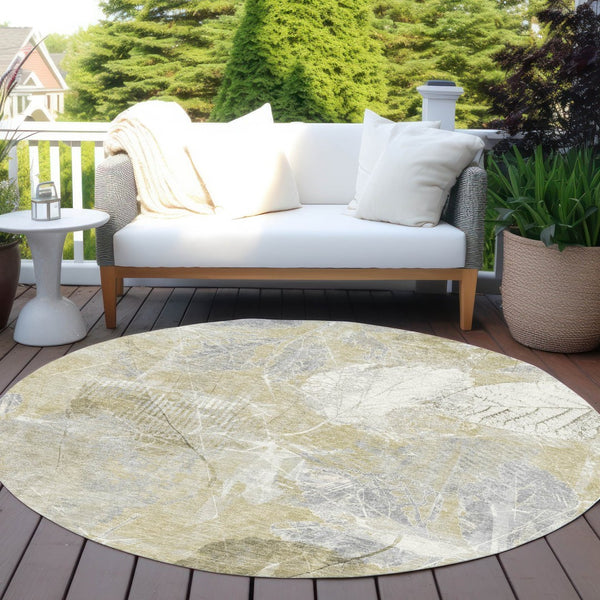 HomeRoots 5' Beige and Ivory Floral Area Rug - Stylish, Washable, Indoor/Outdoor Durability for High-Traffic Areas 8' Round 622751