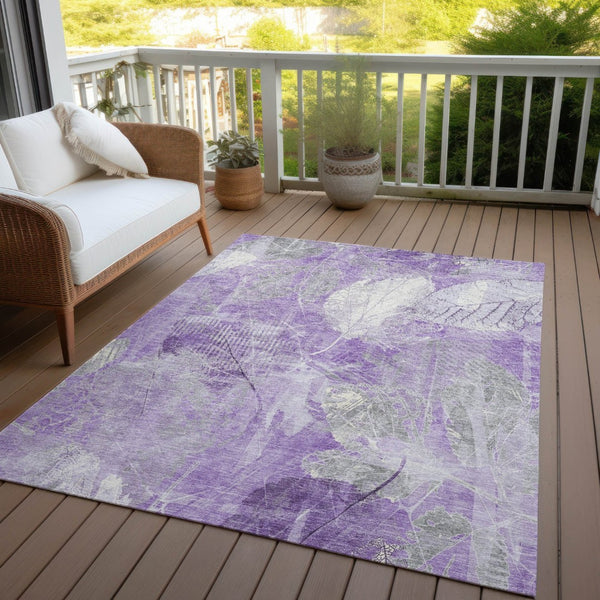 HomeRoots 5' Elegant Lavender and Ivory Floral Area Rug - Durable, Washable Design for Indoor and Outdoor Use 5' X 8' 622762