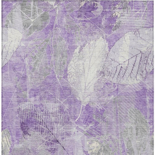 HomeRoots 5' Elegant Lavender and Ivory Floral Area Rug - Durable, Washable Design for Indoor and Outdoor Use 5' X 8' 622762