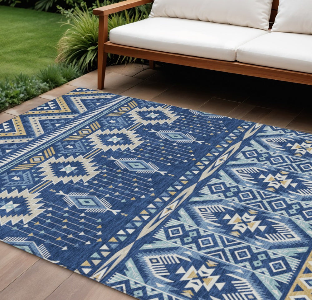 HomeRoots 5' Versatile Aztec Indoor/Outdoor Area Rug in Navy Blue, Beige & Ivory - Durable, Washable Design 8' X 10' 622794