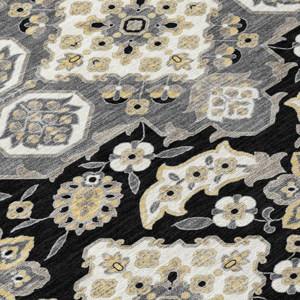HomeRoots 5' Black Gray Beige Medallion Indoor Outdoor Area Rug – Stylish, Washable & Durable for All Spaces 8' Round 622841