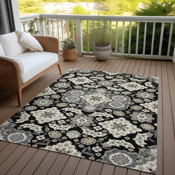 HomeRoots 5' Black Gray Beige Medallion Indoor Outdoor Area Rug – Stylish, Washable & Durable for All Spaces 9' X 12' 622843