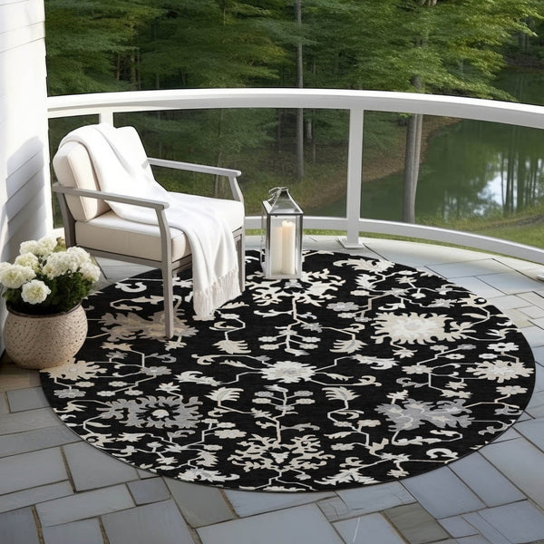 HomeRoots 5' Elegant Black Ivory Gray Floral Washable Area Rug for Indoor and Outdoor High-Traffic Spaces 8' Round 622930