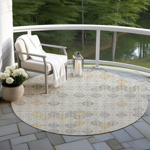 HomeRoots 5' Modern Ivory and Gold Geometric Area Rug - Stylish, Washable, Indoor/Outdoor, Stain-Resistant 8' Round 622972