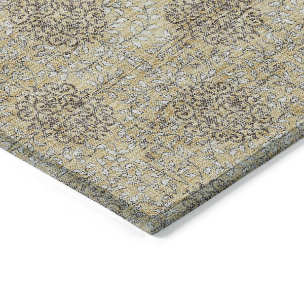 HomeRoots 5' Gold and Taupe Damask Washable Area Rug - Elegant Machine-Woven Design for Indoor and Outdoor Use 5' X 8' 623001