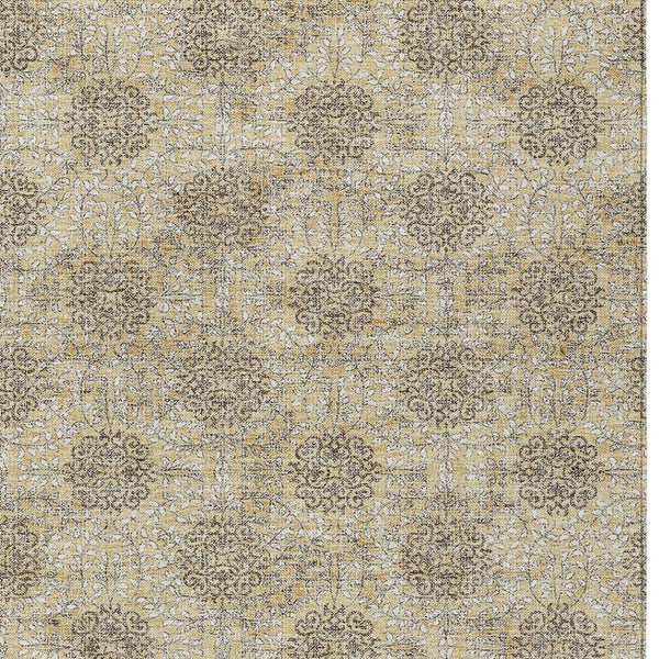 HomeRoots 5' Gold and Taupe Damask Washable Area Rug - Elegant Machine-Woven Design for Indoor and Outdoor Use 5' X 8' 623001