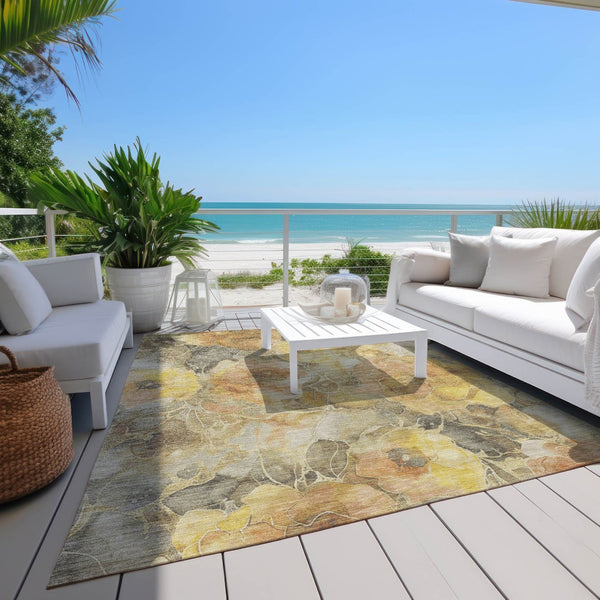 HomeRoots 5' Elegant Gold and Gray Floral Area Rug - Durable, Washable Design for Indoor and Outdoor Spaces 5' X 8' 623085