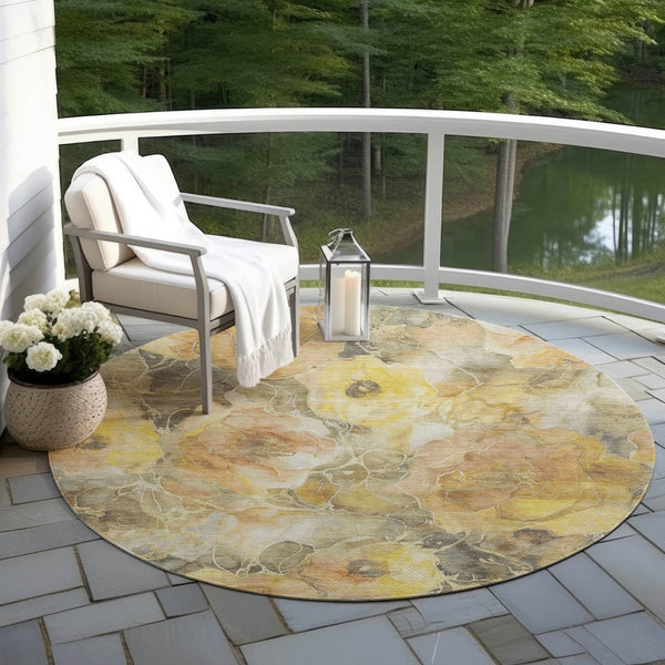 HomeRoots 5' Elegant Gold and Gray Floral Area Rug - Durable, Washable Design for Indoor and Outdoor Spaces 8' Round 623086