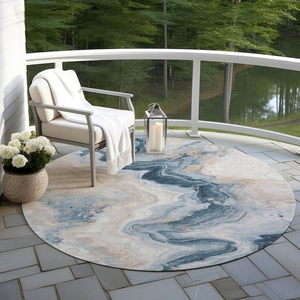 HomeRoots 5' Stylish Beige and Navy Blue Abstract Washable Area Rug for Indoor and Outdoor Spaces 8' Round 623164