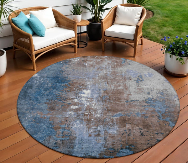 HomeRoots 5' Coffee and Blue Abstract Area Rug - Stylish, Durable, Washable for Indoor & Outdoor Spaces 8' Round 623409