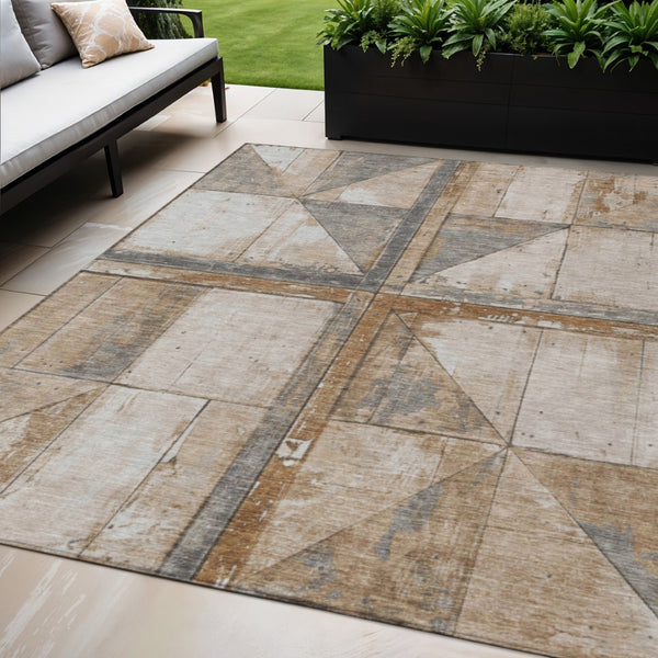 HomeRoots 5' Copper and Gray Geometric Area Rug - Stylish, Washable, Durable for Indoor and Outdoor Spaces 5' X 8' 623606