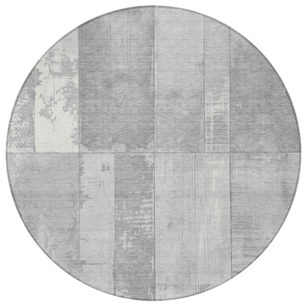 HomeRoots 8' Gray and Silver Round Geometric Rug – Washable, Durable Indoor/Outdoor Area Rug for Modern Spaces 623655