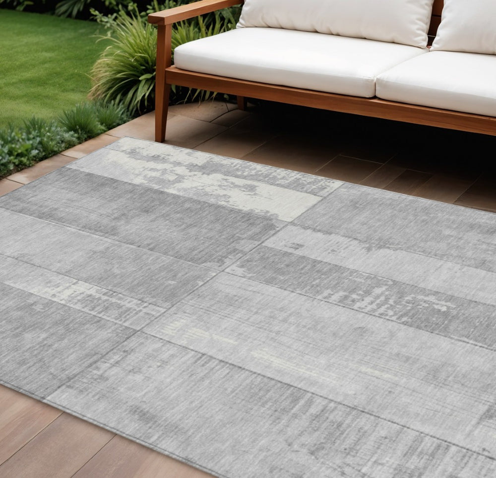 HomeRoots 8' Modern Gray and Silver Geometric Washable Area Rug – Indoor/Outdoor Stain-Resistant Style! 623656