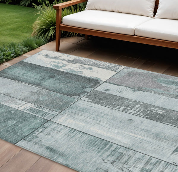 HomeRoots 10' Modern Pale Aqua & Gray Geometric Washable Area Rug - Durable Indoor/Outdoor Design for All Spaces 623676