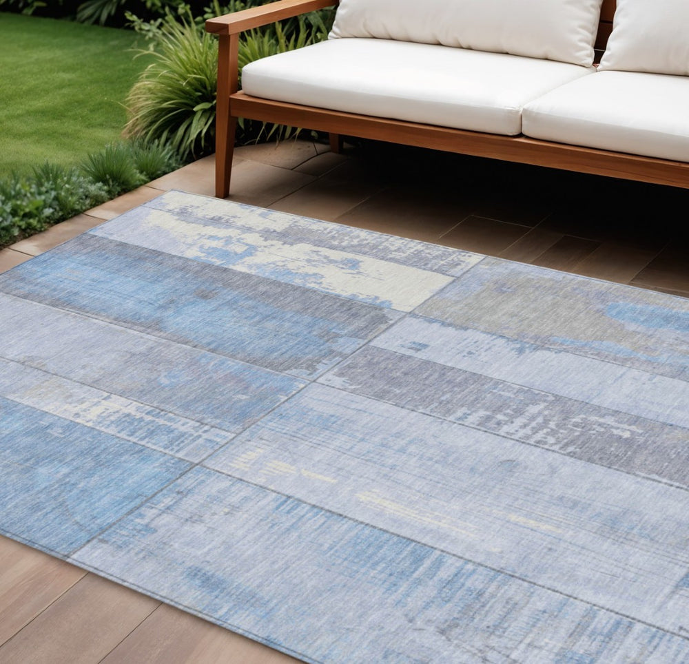 HomeRoots 9' Sky Blue and Gray Geometric Area Rug – Washable, Durable, Indoor-Outdoor Design for Modern Homes 623681