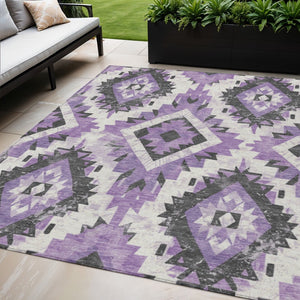 HomeRoots 5' Stylish Purple and Gray Aztec Washable Area Rug - Perfect for Indoor/Outdoor Spaces, Durable & Easy Care 623708