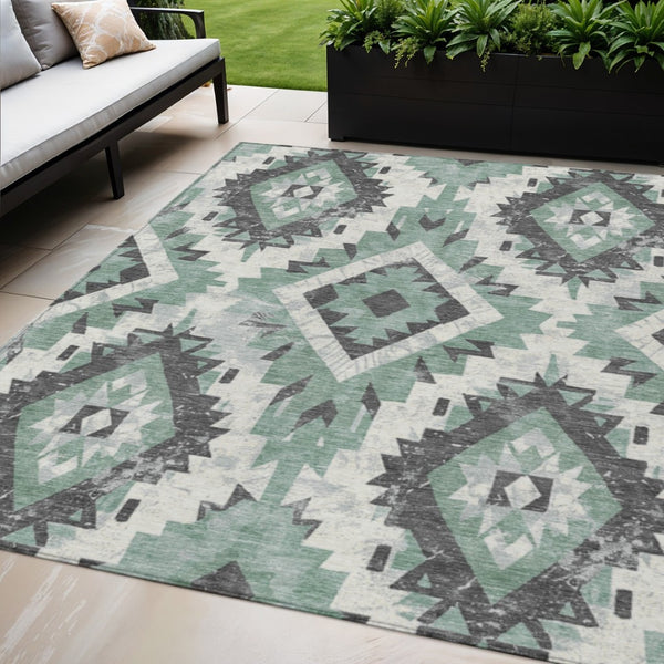 HomeRoots 5' Stylish Pale Aqua and Gray Aztec Washable Area Rug - Durable, Versatile Indoor & Outdoor Decor 623714