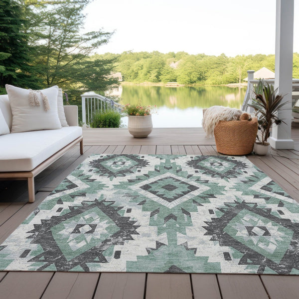 HomeRoots 5' Stylish Pale Aqua and Gray Aztec Washable Area Rug - Durable, Versatile Indoor & Outdoor Decor 623714