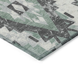 HomeRoots 8' Pale Aqua and Gray Round Aztec Rug - Stylish, Washable Area Rug for Indoor & Outdoor Spaces 623715
