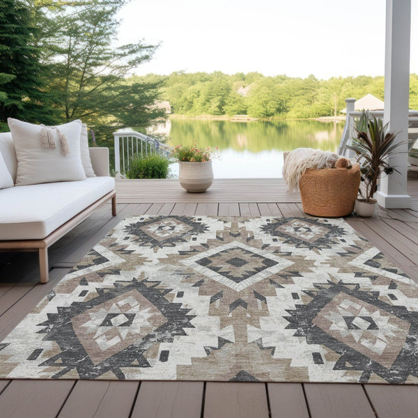 HomeRoots 5' Taupe and Gray Aztec Washable Area Rug - Perfect for Indoor/Outdoor Style & Easy Maintenance! 623726
