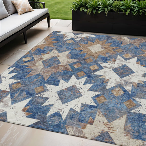 HomeRoots 5' X 8' Aztec Washable Area Rug in Blue, Brown & Ivory - Perfect for Indoor & Outdoor Spaces! 623750