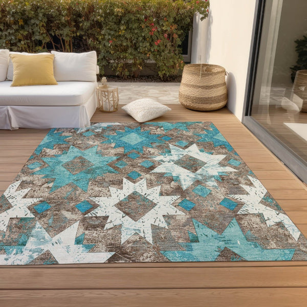 HomeRoots 5' Teal Blue Brown Ivory Aztec Washable Indoor Outdoor Area Rug - Durable, Stylish, Low-Maintenance Design 623768