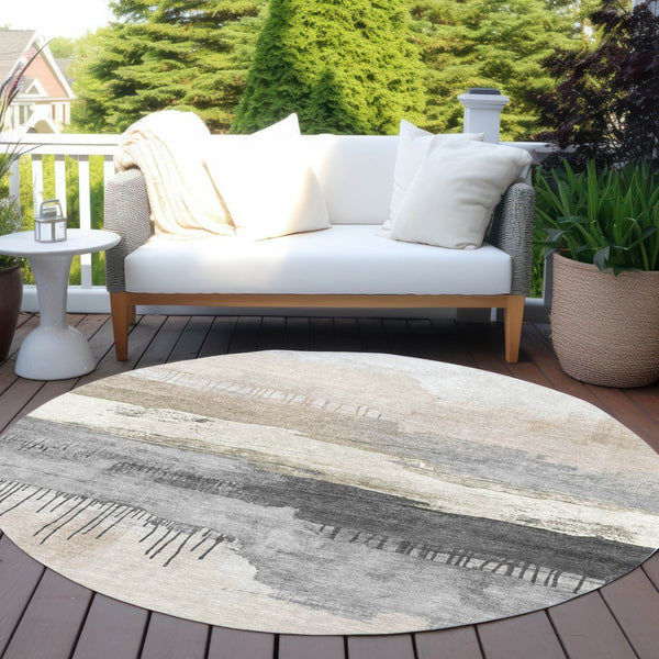 HomeRoots 8' Ivory and Beige Round Abstract Area Rug - Modern, Washable, Stain-Resistant for Indoor & Outdoor Use 623781