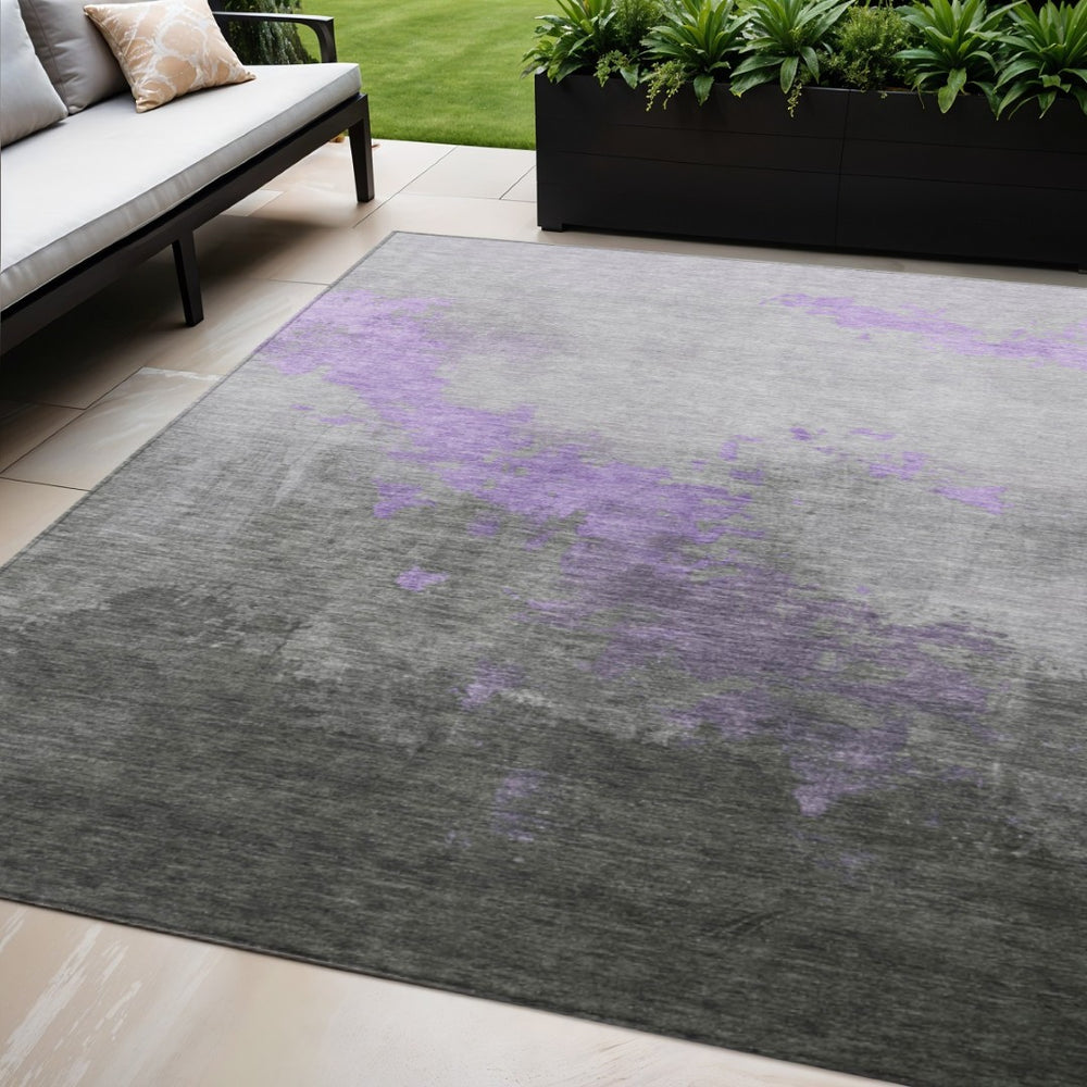 HomeRoots 5' X 8' Modern Lavender & Charcoal Abstract Washable Area Rug for Indoor & Outdoor Durability 623828
