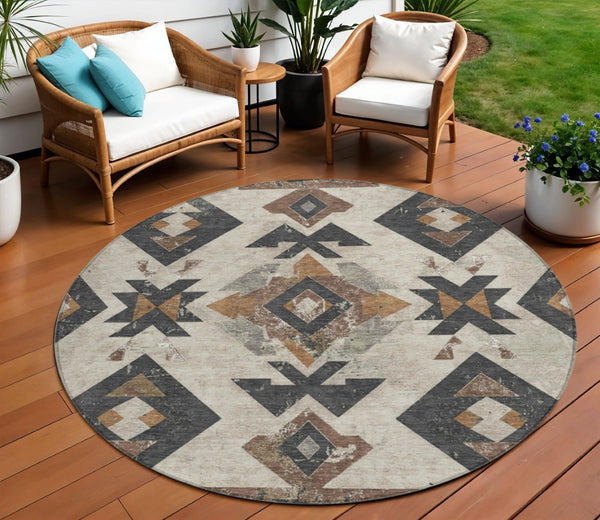 HomeRoots 8' Round Aztec Area Rug in Beige, Brown & Charcoal – Washable, Durable, Stylish for Indoor/Outdoor Use 623847
