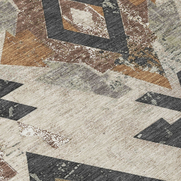HomeRoots 8' Round Aztec Area Rug in Beige, Brown & Charcoal – Washable, Durable, Stylish for Indoor/Outdoor Use 623847